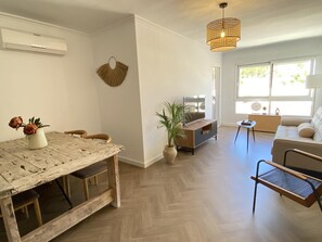 TV - Luxury apartment in the center of Denia for 6 people. (Denia)