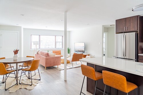 Modern|Aesthetic|2BR|Evanston|Next to Beach