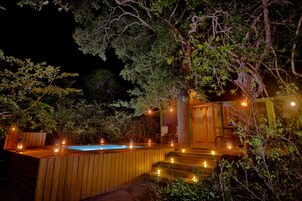 Ropa de cama de alta calidad, colchones con efecto memoria y escritorio