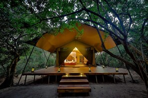 Leopard Tent with Private Pool (10% Off on Wildlife Safaris) | Premium bedding, memory foam beds, desk, laptop workspace - Tribe Yala - Luxury Camping (Thissamaharama)