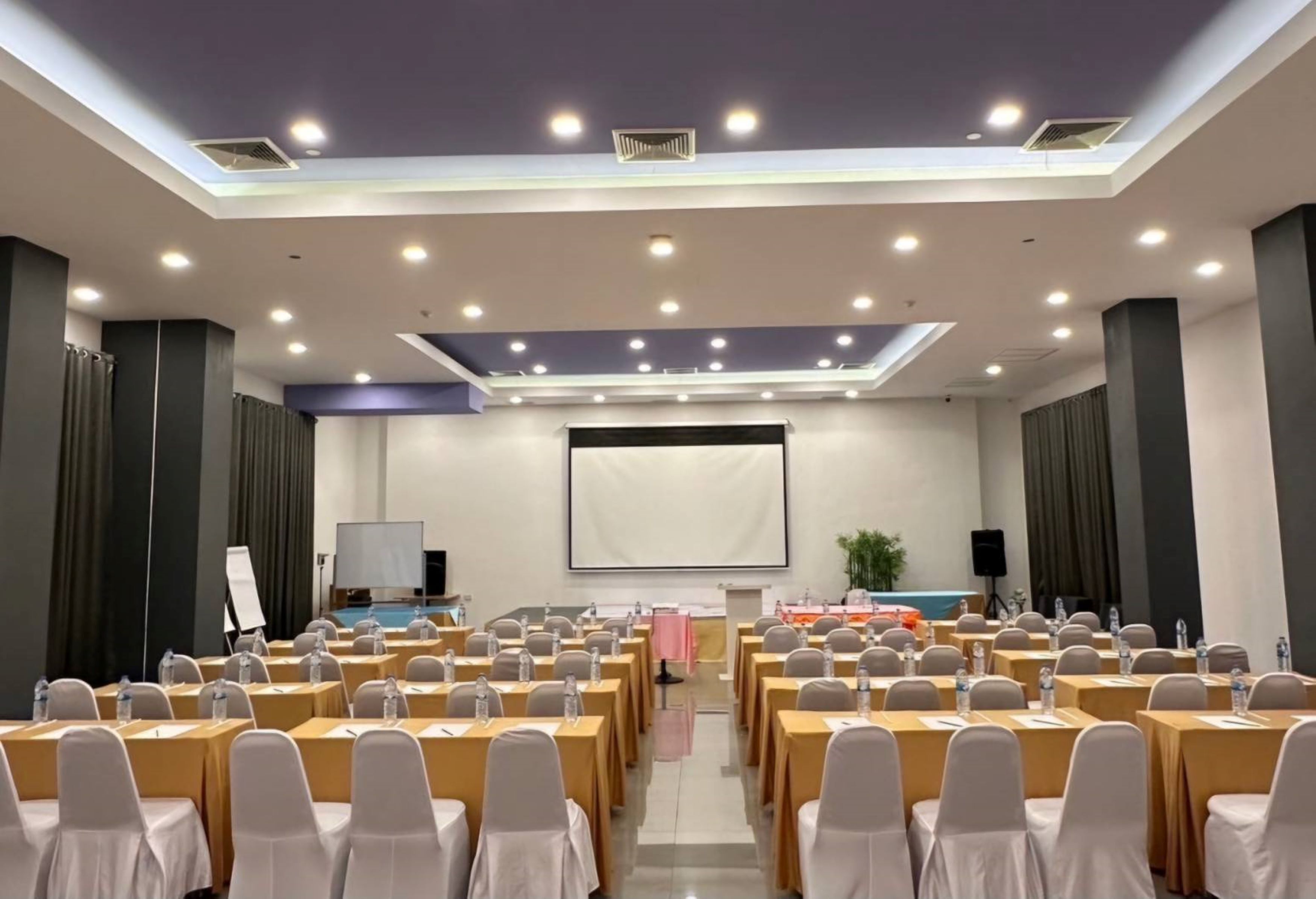 Photo - Arthitaya Green Nature Hotel & Lakkhana Poolside Resort