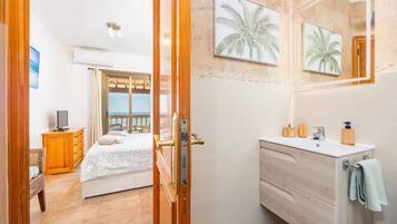 4 chambres, fer et planche Ă repasser, lit parapluie, Wi-Fi gratuit