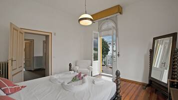 4 bedrooms, free WiFi, bed sheets