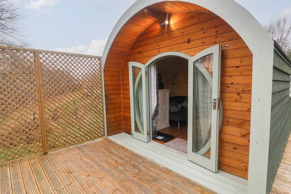 OTTER, pet friendly, with a garden in Cross Hills