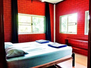 2 chambres, Wi-Fi gratuit, draps fournis