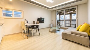 Chambre de base, 2 chambres (2-101)