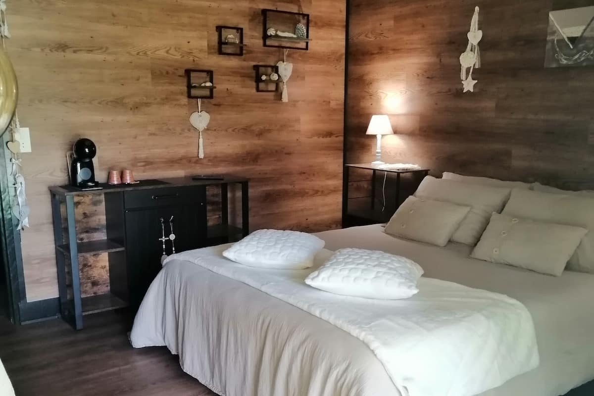 Family Quadruple Room (Family Suite) | 2 bedrooms, premium bedding, memory-foam beds, individually decorated