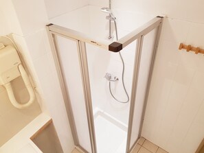 Hair dryer, towels - Appart. Maple (1 bedroom) (Ennezat)