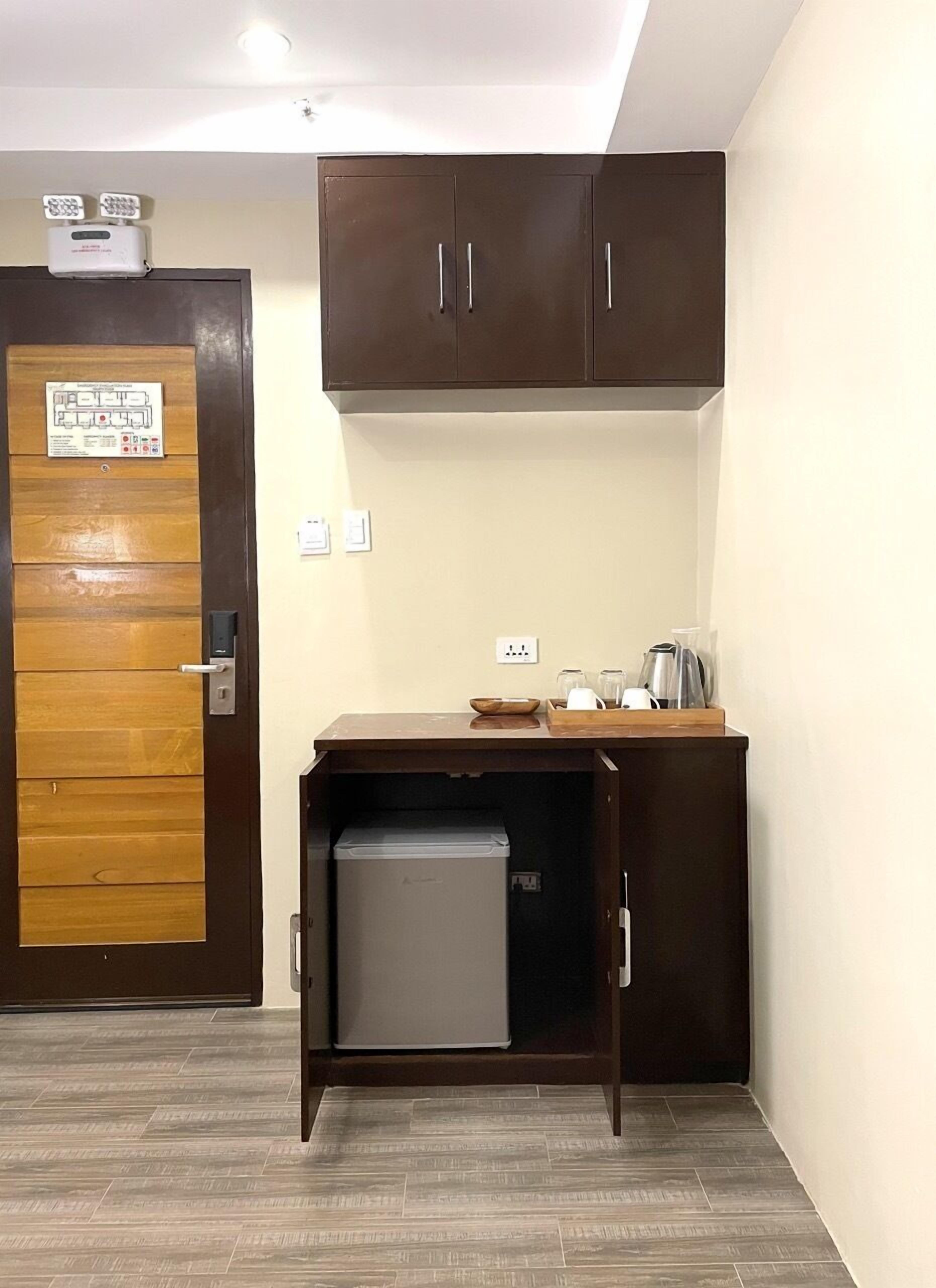 1 bedroom, premium bedding, in-room safe, desk