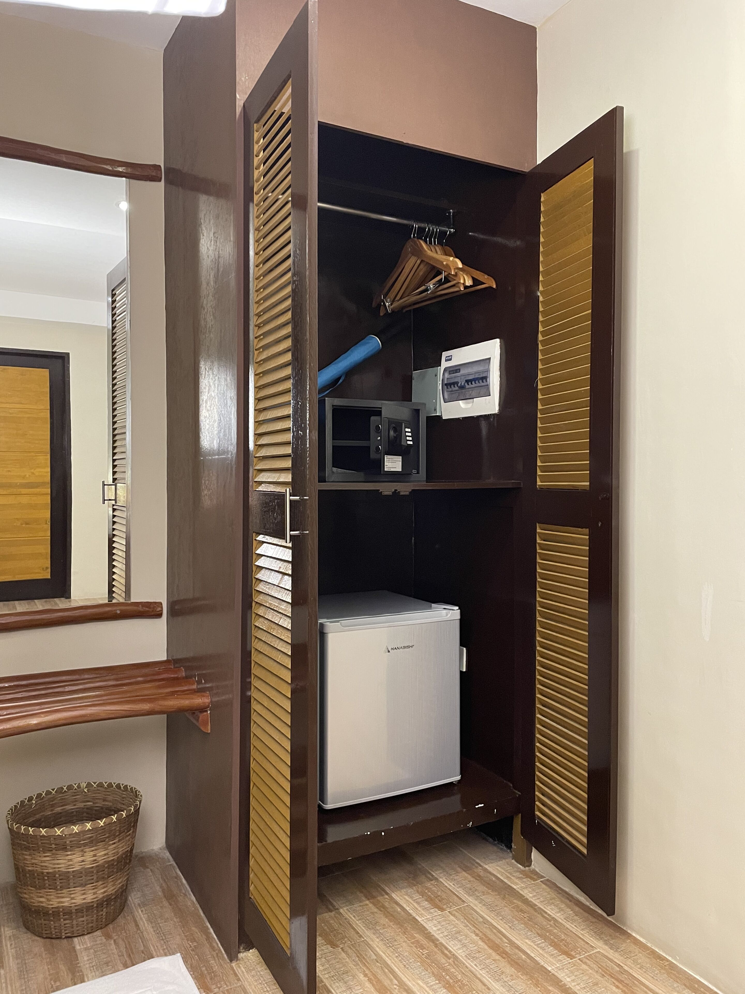 1 bedroom, premium bedding, in-room safe, desk