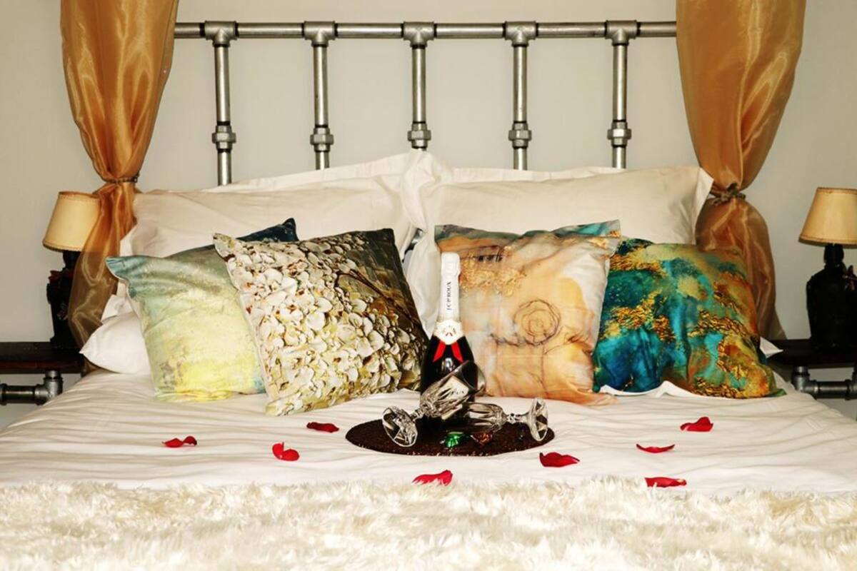 Standard Apartment | WiFi (free), bed sheets