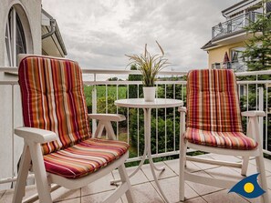 Unclassified image, 3 of 15, button