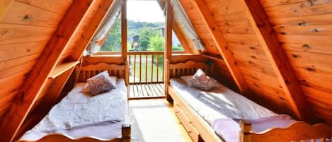 2 camere, culla da viaggio, Wi-Fi gratuito, lenzuola