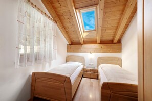 2 habitaciones, wifi gratis y ropa de cama 
