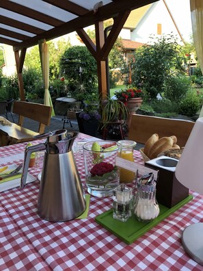 Free daily continental breakfast - Gästehaus Jutta Pension Link (Fladungen)