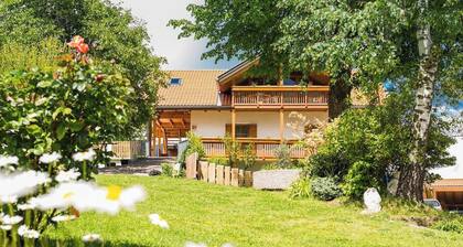 Appartement 'Stettnerhof Laugen' avec vue sur la montagne, terrasse et Wi-Fi