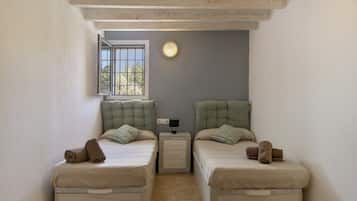 3 chambres, fer et planche à repasser, Wi-Fi gratuit, draps fournis