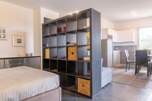 1 bedroom, iron/ironing board, free WiFi, bed sheets - Apartment "Studio Colline di Bardolino" with Wi-Fi & Garden 023006-LOC-00151 (Bardolino)