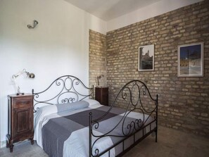2 Schlafzimmer, Bügeleisen/Bügelbrett, WLAN