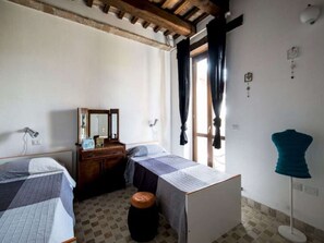 2 Schlafzimmer, Bügeleisen/Bügelbrett, WLAN