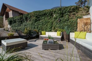 Terrace/patio - Apartment 'Residence Alpina Comfort Nr 2' with Mountain View, Shared Pool and Wi-Fi (Tesimo)