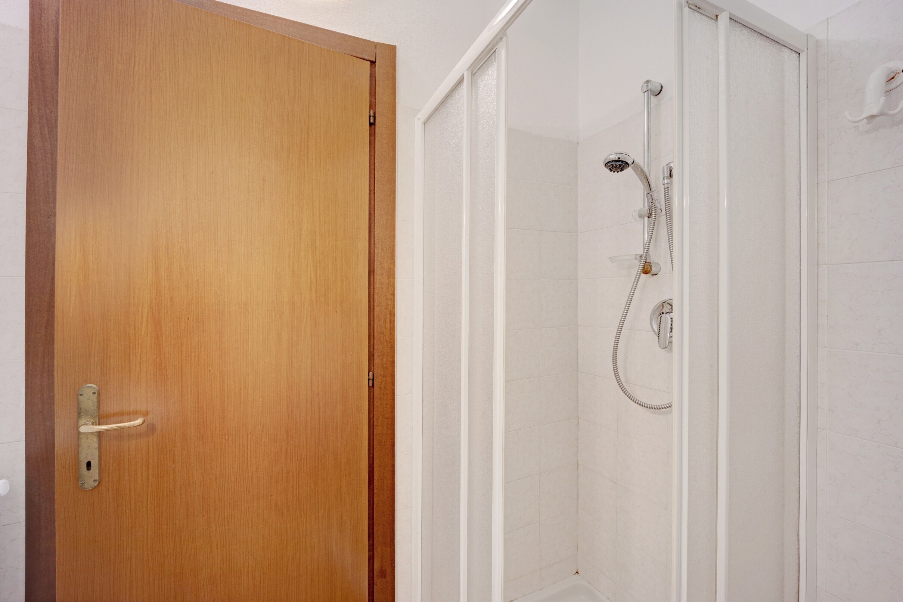 Douche, serviettes fournies
