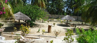 Dudu Villas N Backpackers