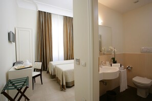 Dusj, hårføner, bidé og såpe