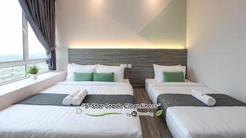 Departamento exclusivo | Ropa de cama de alta calidad y escritorio