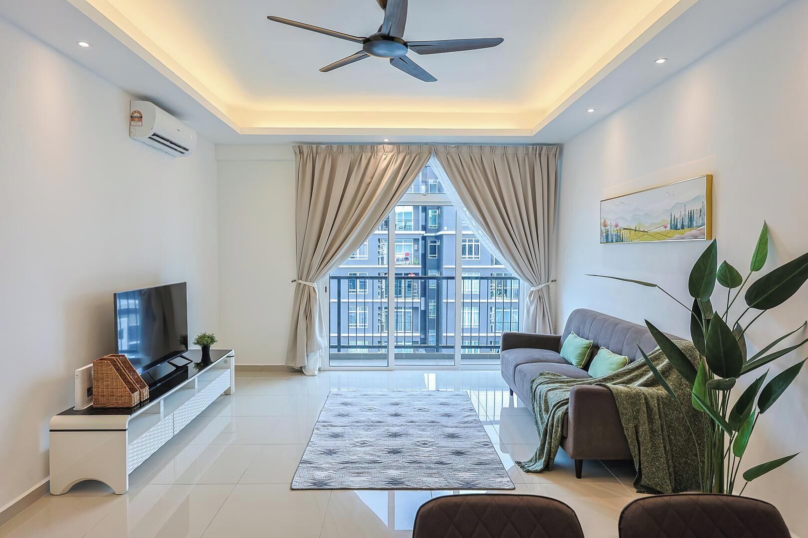 Apartamento, 2 banheiros | Área de estar