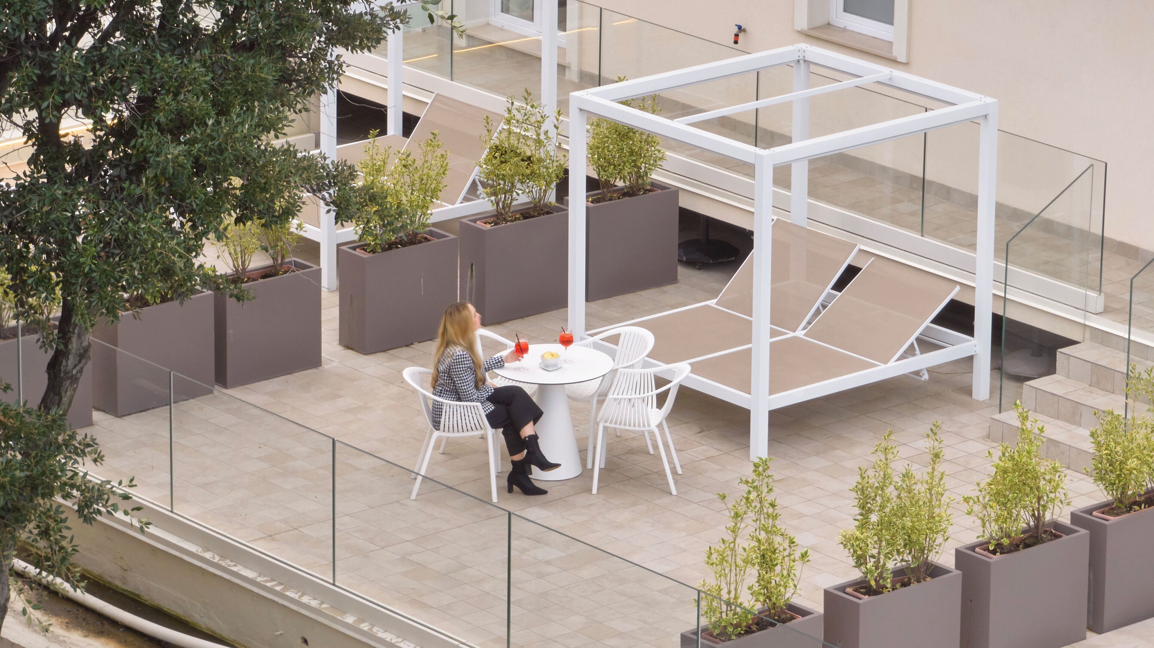 Egyptian cotton sheets, premium bedding, memory foam beds, minibar