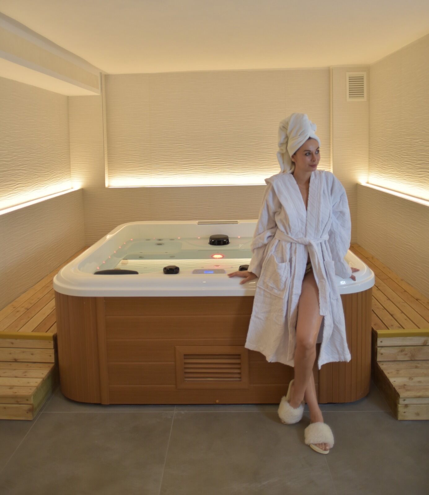 Sauna, hot tub, steam room, Turkish bath, body treatments, hydrotherapy