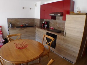 Køleskab, opvaskemaskine