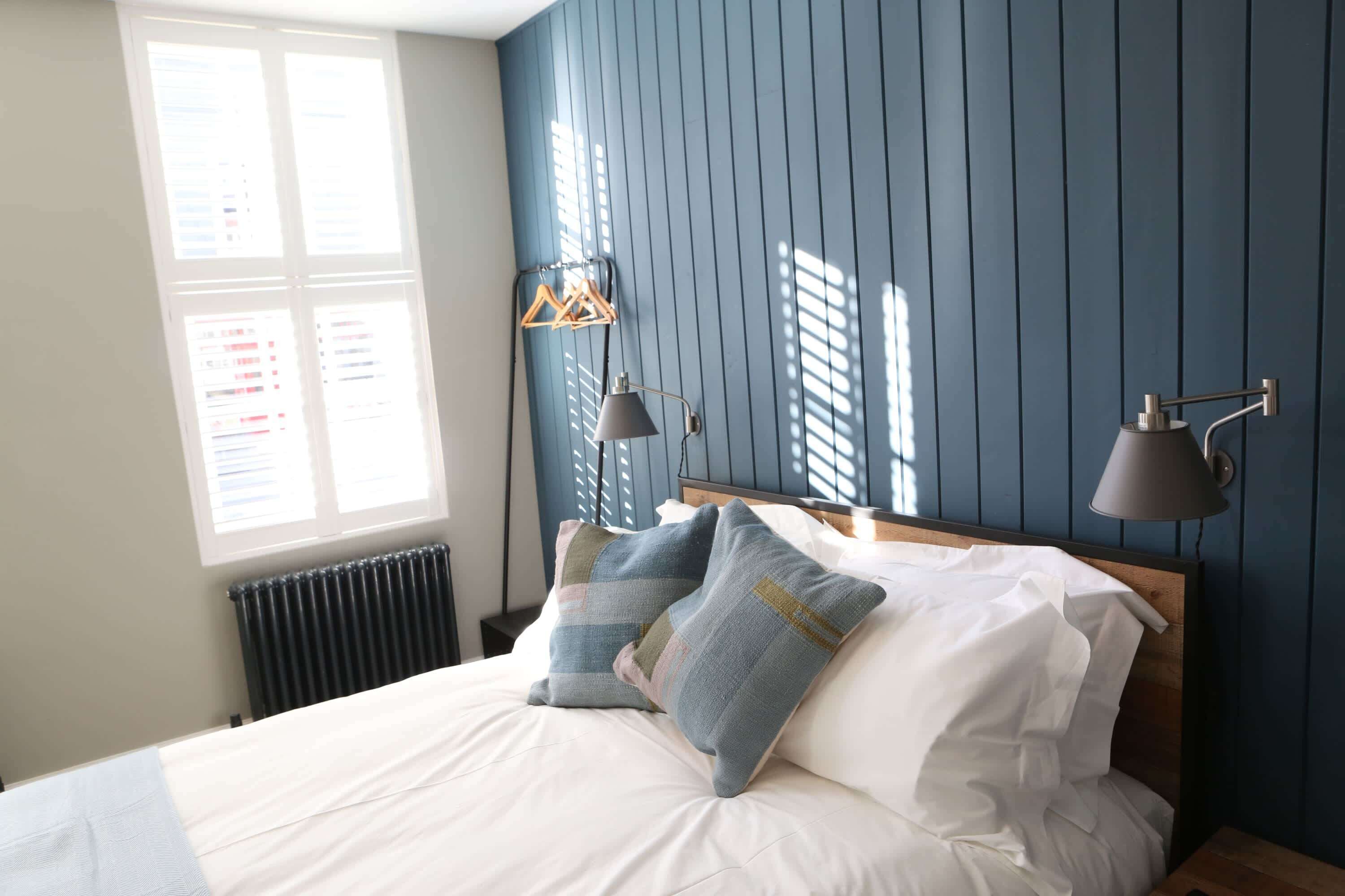 1 chambre, fer et planche à repasser, accès Internet, draps fournis