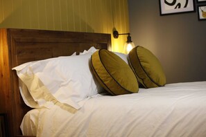 1 slaapkamer, een bureau, wifi, beddengoed