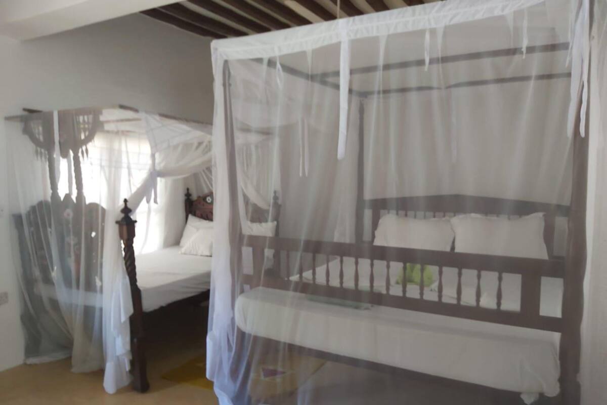 Room, Terrace | Bed sheets
