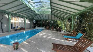 Piscine extérieure, piscine chauffée