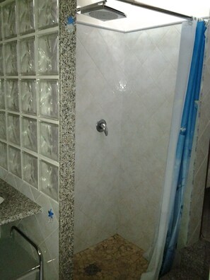 Dusche, Bidet