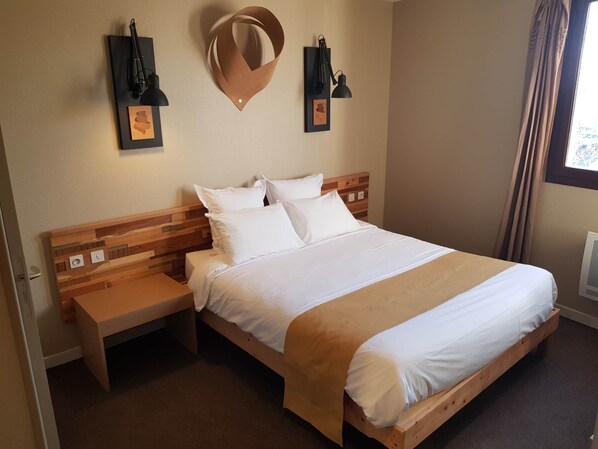 2 chambres, fer et planche à repasser, Wi-Fi, literie fournie