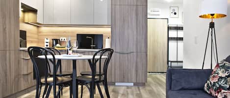 ทีวีจอแอลซีดี 40 นิ้ว พร้อมช่องเคเบิล, ทีวี