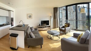 Executive Apartment, 2 Bedrooms, Park View | Living area - Quartermile serviced apartments (Edinburgh)