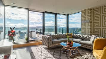 Two bedroom - Park Lane Penthouse | Living area