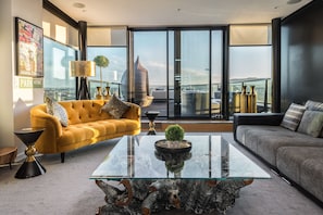 Three bedroom - Park Avenue Penthouse | Ruang tamu