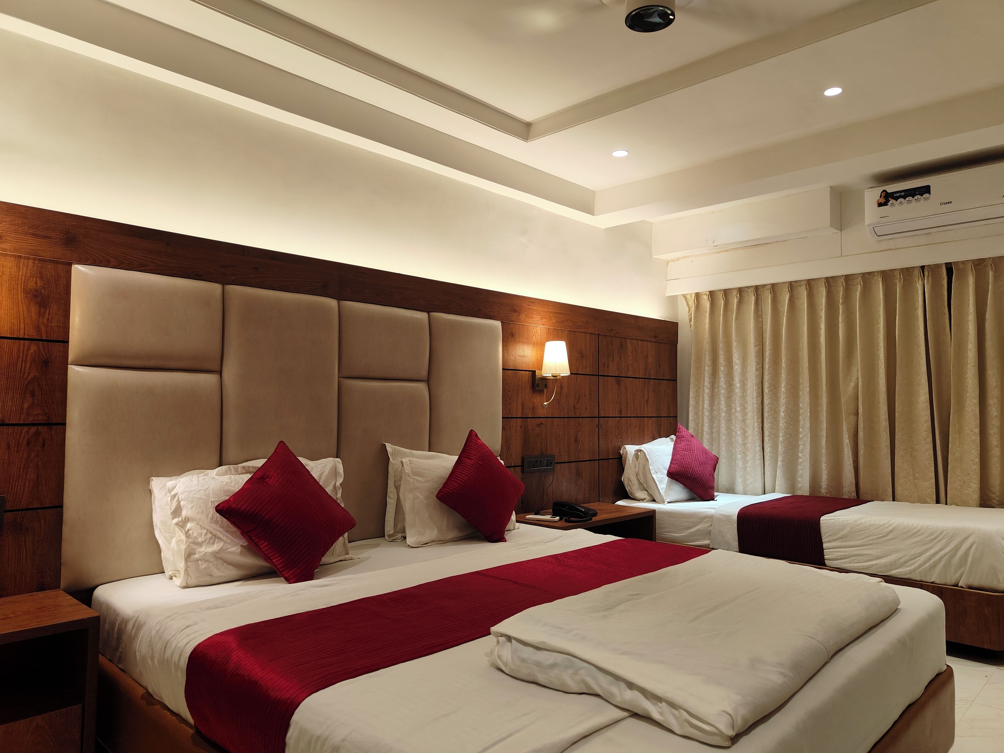 Egyptian cotton sheets, premium bedding, down comforters, pillowtop beds