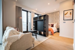 Apartment (0 Bedroom) | Front of property