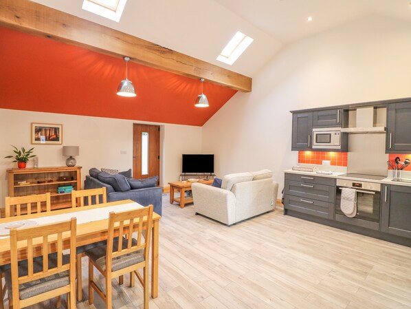 Interior - Pipistrelle (Stoke-on-Trent)