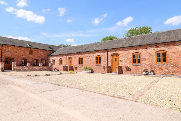 Cottage | Front of property