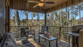 House, 2 Bedrooms, Mountain View | Balcony