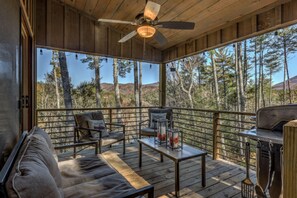House, 2 Bedrooms, Mountain View | Balcony