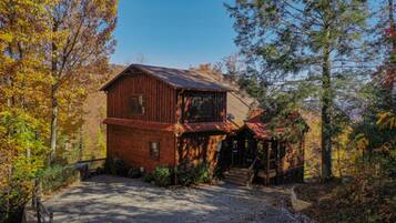 House, 3 Bedrooms, Mountain View | Exterior